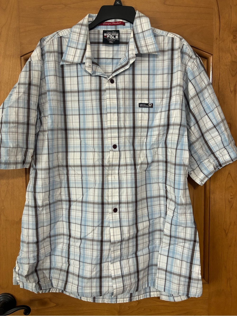 South Pole Men's Blue and White Plaid Short-Sleeve Button-Down Shirt